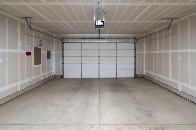 Building Photo - 6313 E Meritage Dr