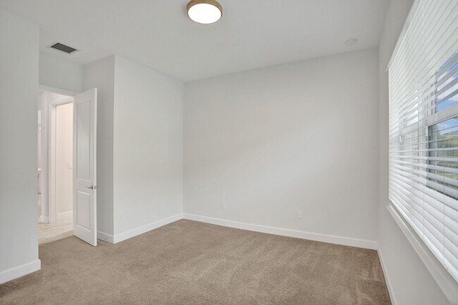 Building Photo - New House for Rent