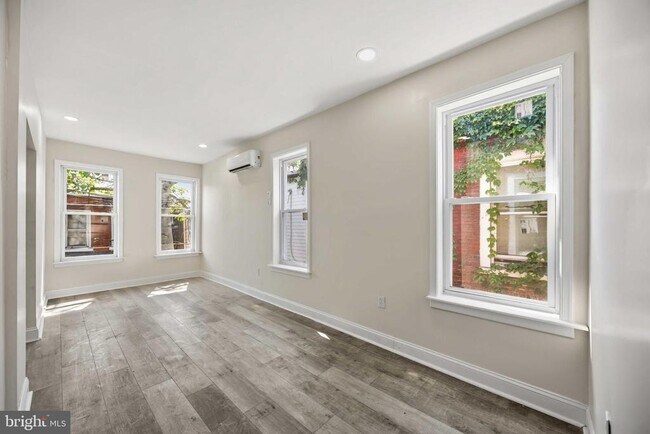 Building Photo - 1849 N 25th St