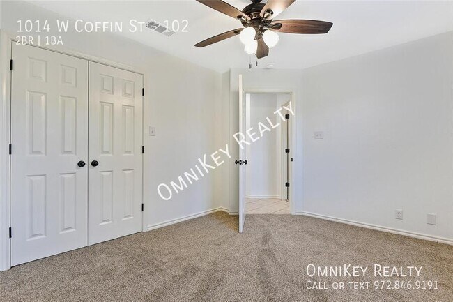 Building Photo - 1014 W Coffin St