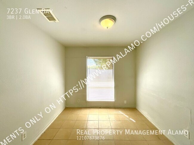 Building Photo - 7237 Glen Bay Dr