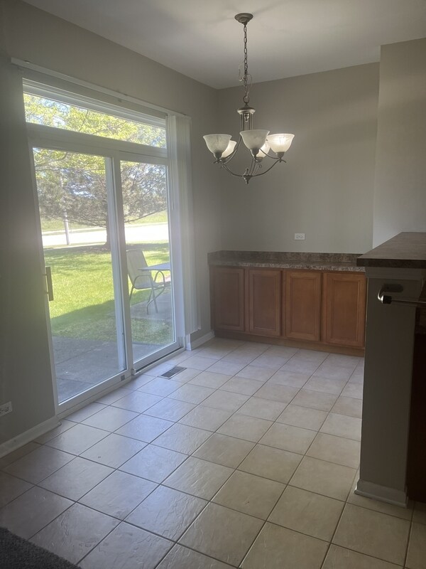 Building Photo - 5752 Wildspring Dr