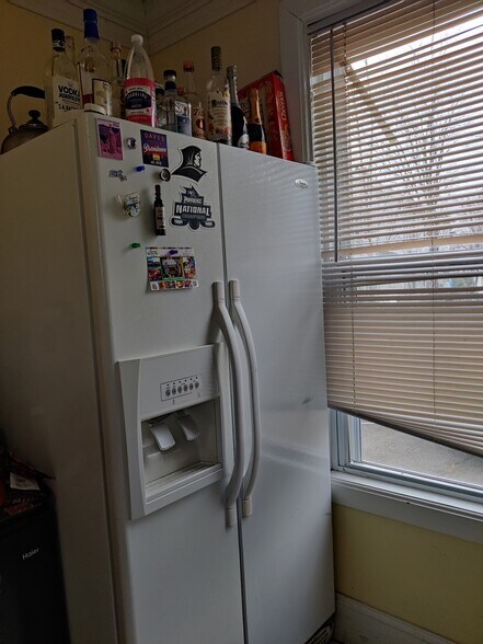 Building Photo - 57 Riverdale St