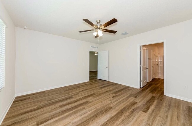 Building Photo - 7912 Majestic Palms Ct