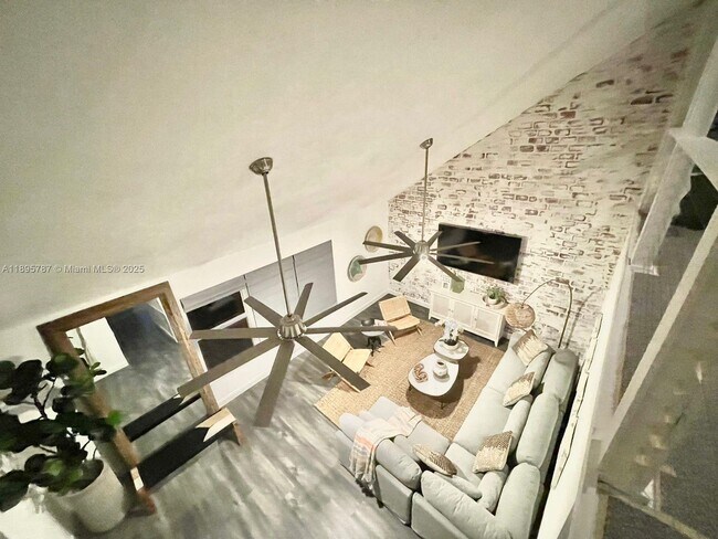 Building Photo - 4700 Regina Dr