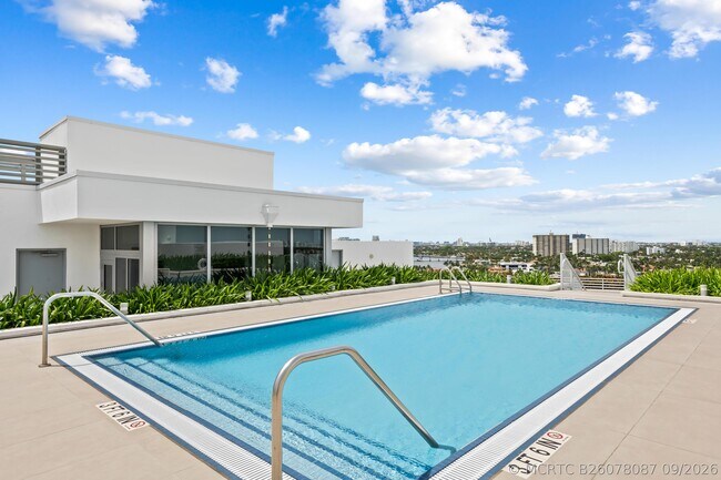 Building Photo - 435 Bayshore Dr
