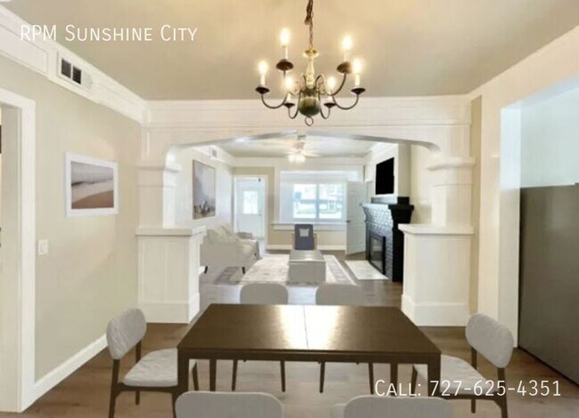 Building Photo - 7700 Boca Ciega Dr