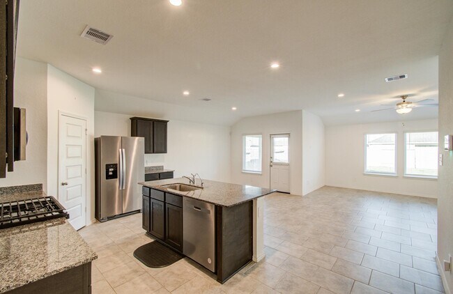 Building Photo - 7527 Cynomys Ct