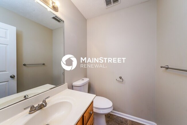Building Photo - 4623 Wooded Oak Cir