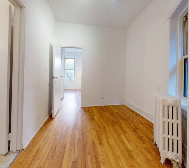 Building Photo - East 25th Street