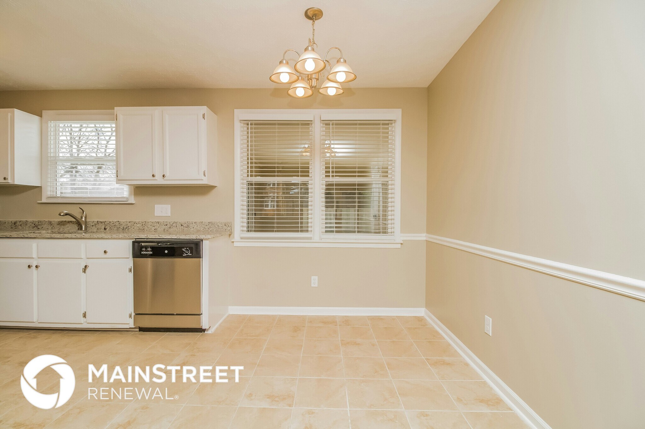 Building Photo - 320 Lake Farm Rd