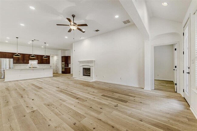 Building Photo - 5013 Pyrenees Pass