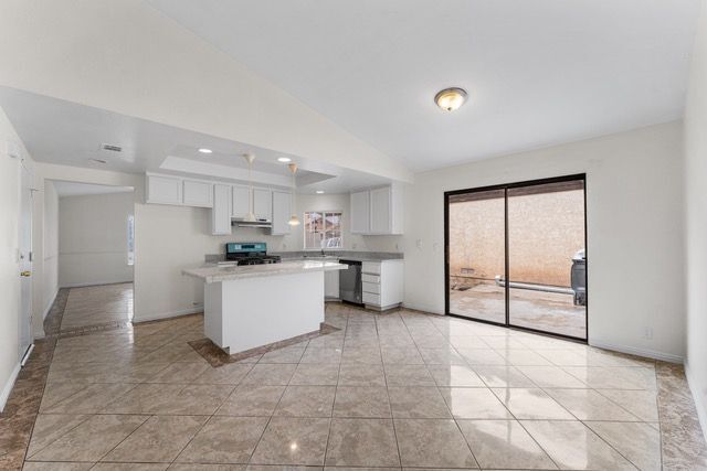 Building Photo - 3551 Acorde Ave