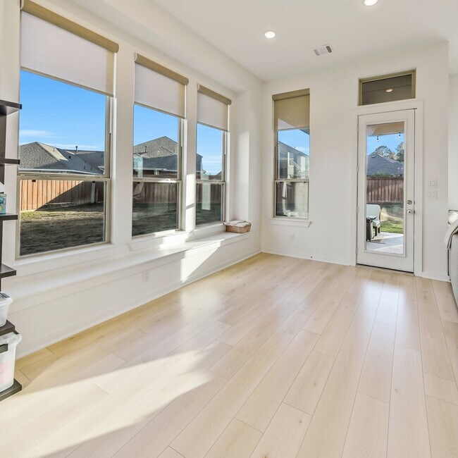 Building Photo - 27222 Lombard Wood Dr