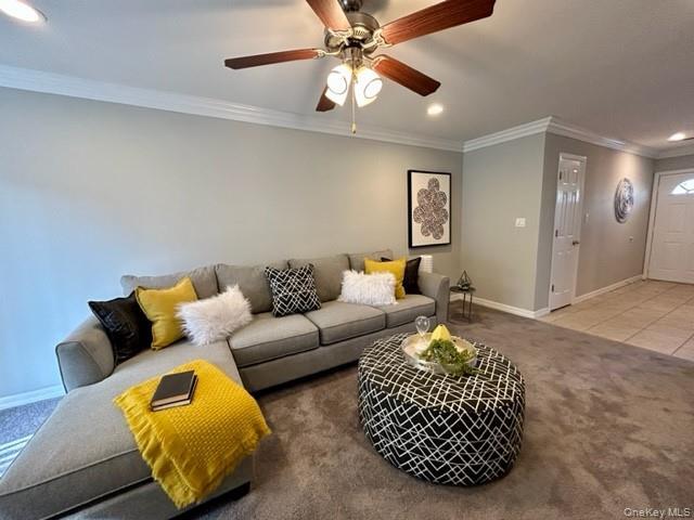 Building Photo - 10 Midship Ln