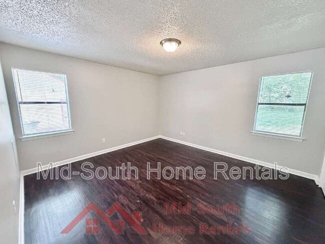 Building Photo - 3754 Rainford Dr