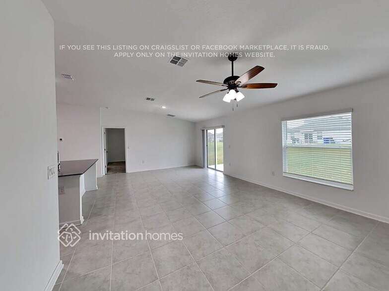 Building Photo - 4330 Holstein St