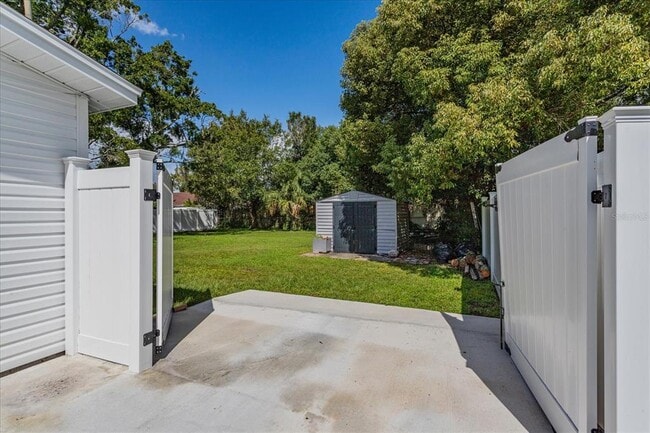 Building Photo - 1907 Brown St