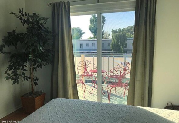 Building Photo - 1231 E Maryland Ave