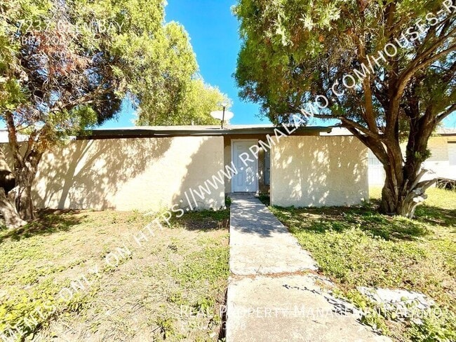 Primary Photo - 7237 Glen Bay Dr