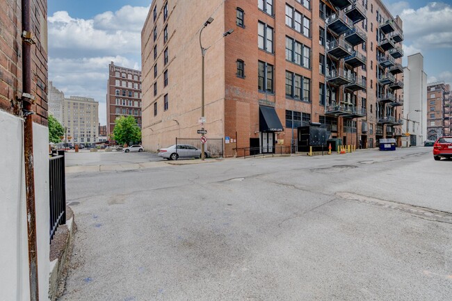 Building Photo - 1113 Washington Ave