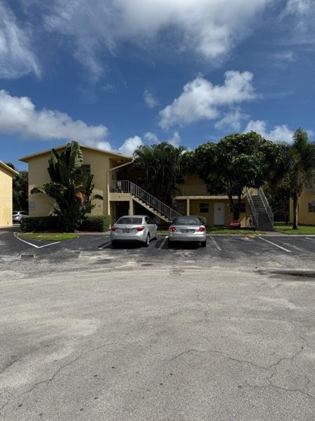 Primary Photo - 481 Sunshine Dr
