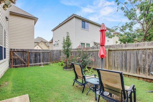 Building Photo - 13001 Hymeadow Dr