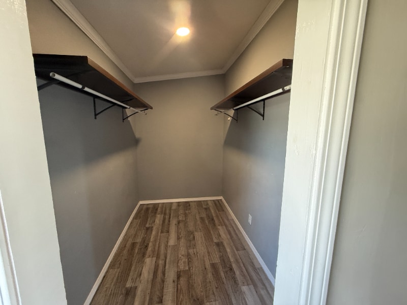 Building Photo - 80 Redwood Ln