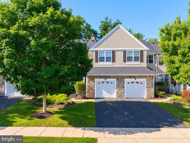 Building Photo - 12 Scarlet Oak Dr