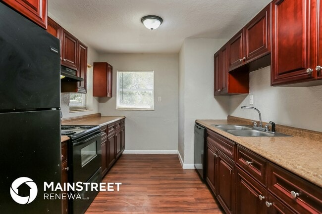 Building Photo - 1548 SW 28th Terrace