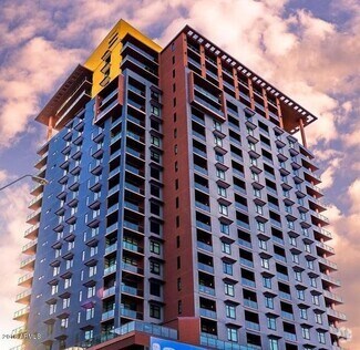 Building Photo - 310 S 4th St