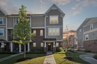 Building Photo - 525 Jenny Wy