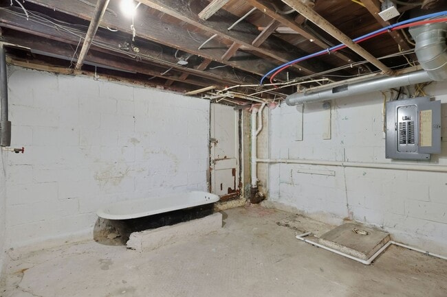 Building Photo - 783-785 S 18th St