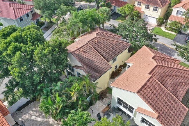 Building Photo - 949 Jade Ct