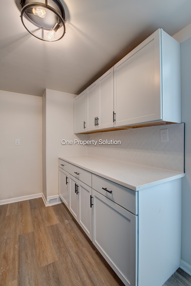 Building Photo - 2561 Harrison St