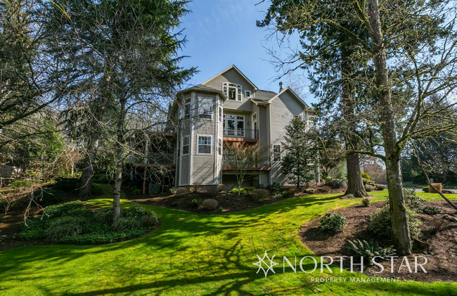 Building Photo - Stunning Home in Hidden Creek