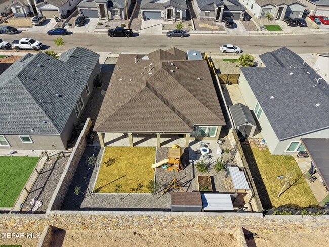 Building Photo - 13748 Villa Vista Ave