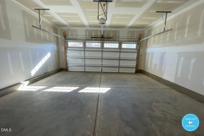 Building Photo - 105 Chesapeake Way