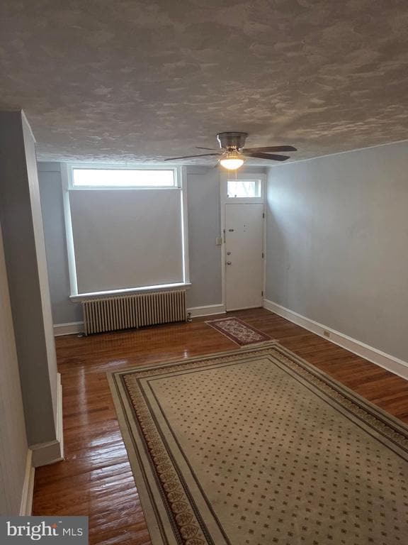 Building Photo - 1003 Maple St