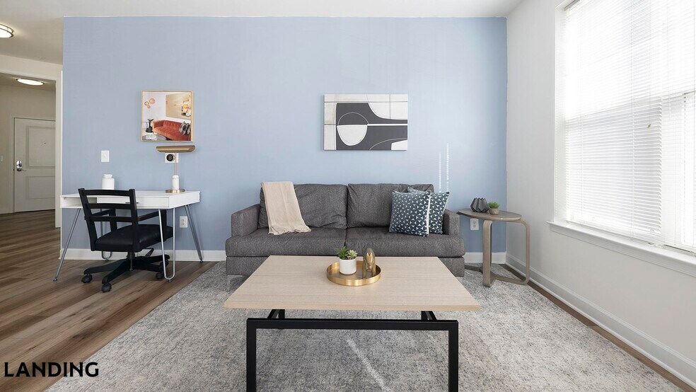 Building Photo - 909 Mansion Dr