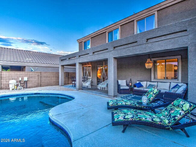 Building Photo - 10964 W Taft St