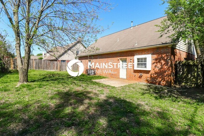 Building Photo - 3 Bedroom Pet-Friendly Home in Memphis, TN...