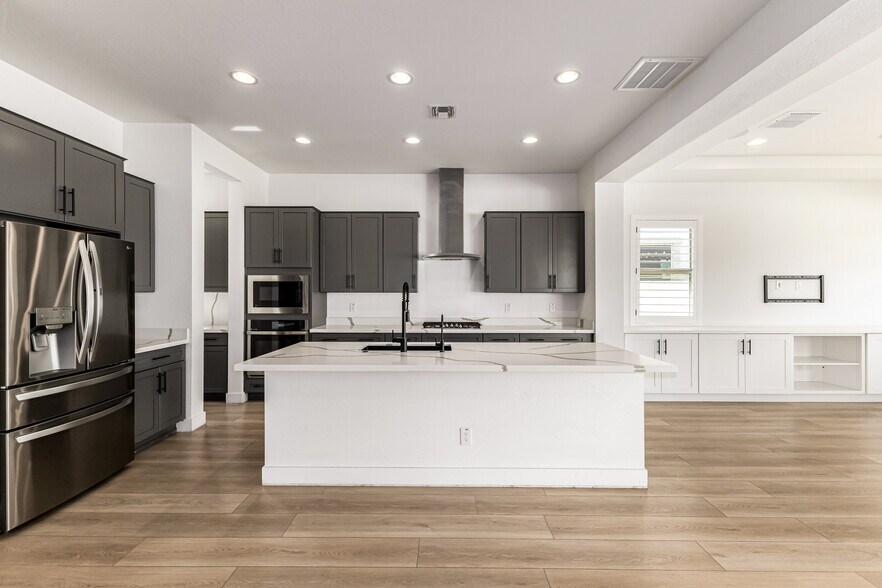 Building Photo - 20954 E Mayberry Rd