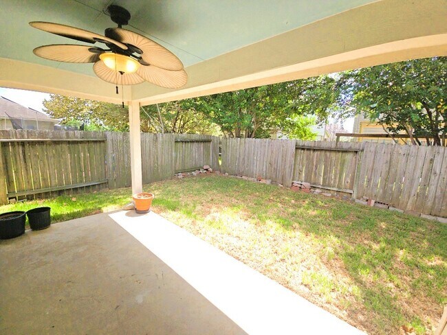 Building Photo - 3103 Thicket Path Way