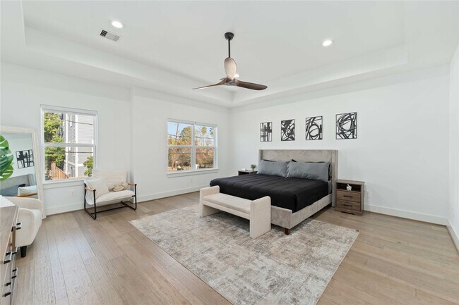 Building Photo - 3034 Gray St