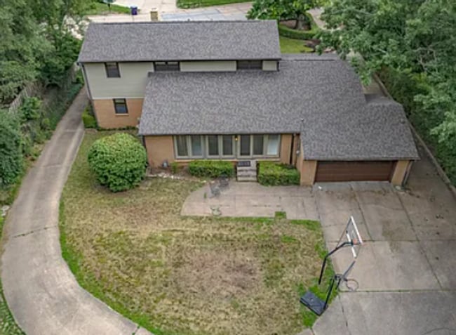 Building Photo - Beautiful 4 Bedroom / 3 Bath Home in the Heart of Manhattan, KS – Large Yard & Close to Campus