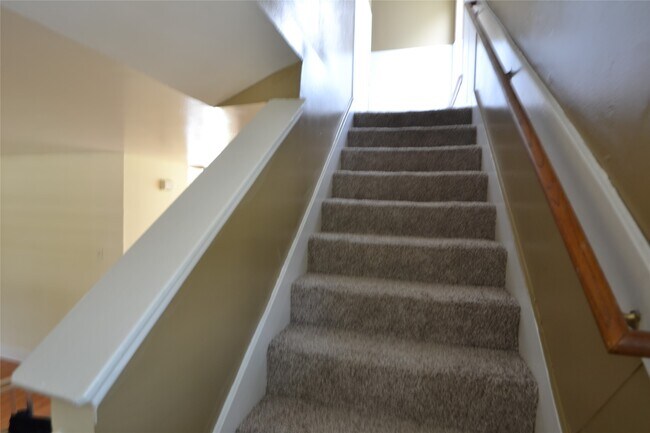 Building Photo - 3811 E Traditions Ct