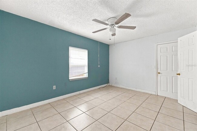 Building Photo - 9966 Burl Way