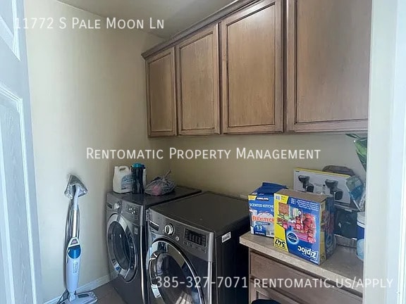 Building Photo - 11772 Pale Moon Ln