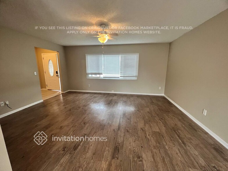 Building Photo - 107 Grovewood Ave